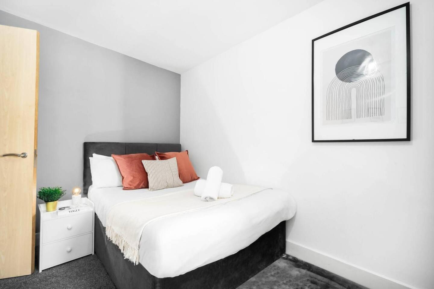City Centre - Two Bedroom Apartment - Juliet Balcony - Secure Parking - Wifi - Smart Tv - Top Rated -33S Birmingham Ngoại thất bức ảnh