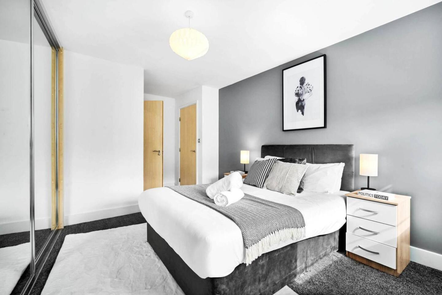 City Centre - Two Bedroom Apartment - Juliet Balcony - Secure Parking - Wifi - Smart Tv - Top Rated -33S Birmingham Ngoại thất bức ảnh